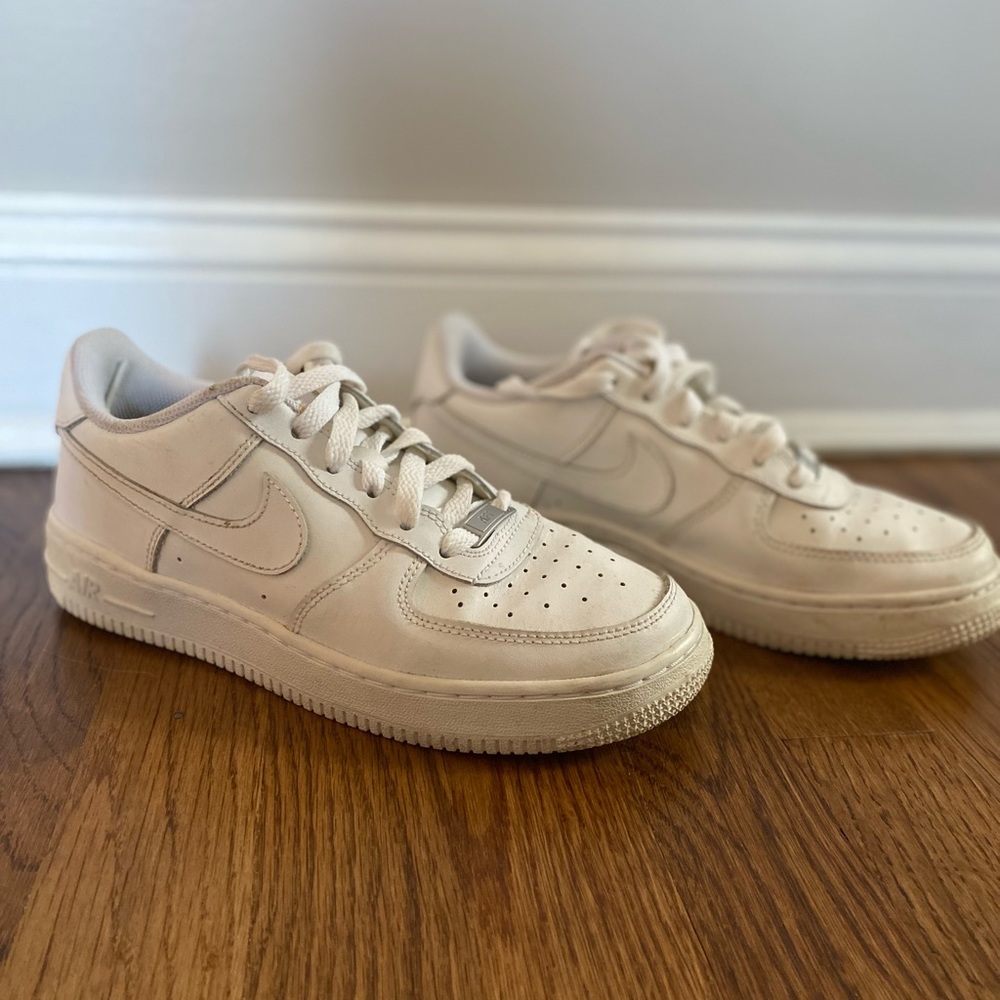 Air Force 1 boys 5.5